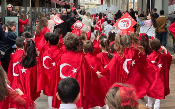 🇹🇷🇹🇷23 Nisan Ulusal Egemenlik Ve Çovuk Bayramı Kutlu Olsun 🇹🇷🇹🇷