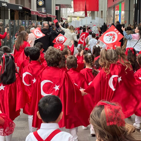 🇹🇷🇹🇷23 Nisan Ulusal Egemenlik Ve Çovuk Bayramı Kutlu Olsun 🇹🇷🇹🇷